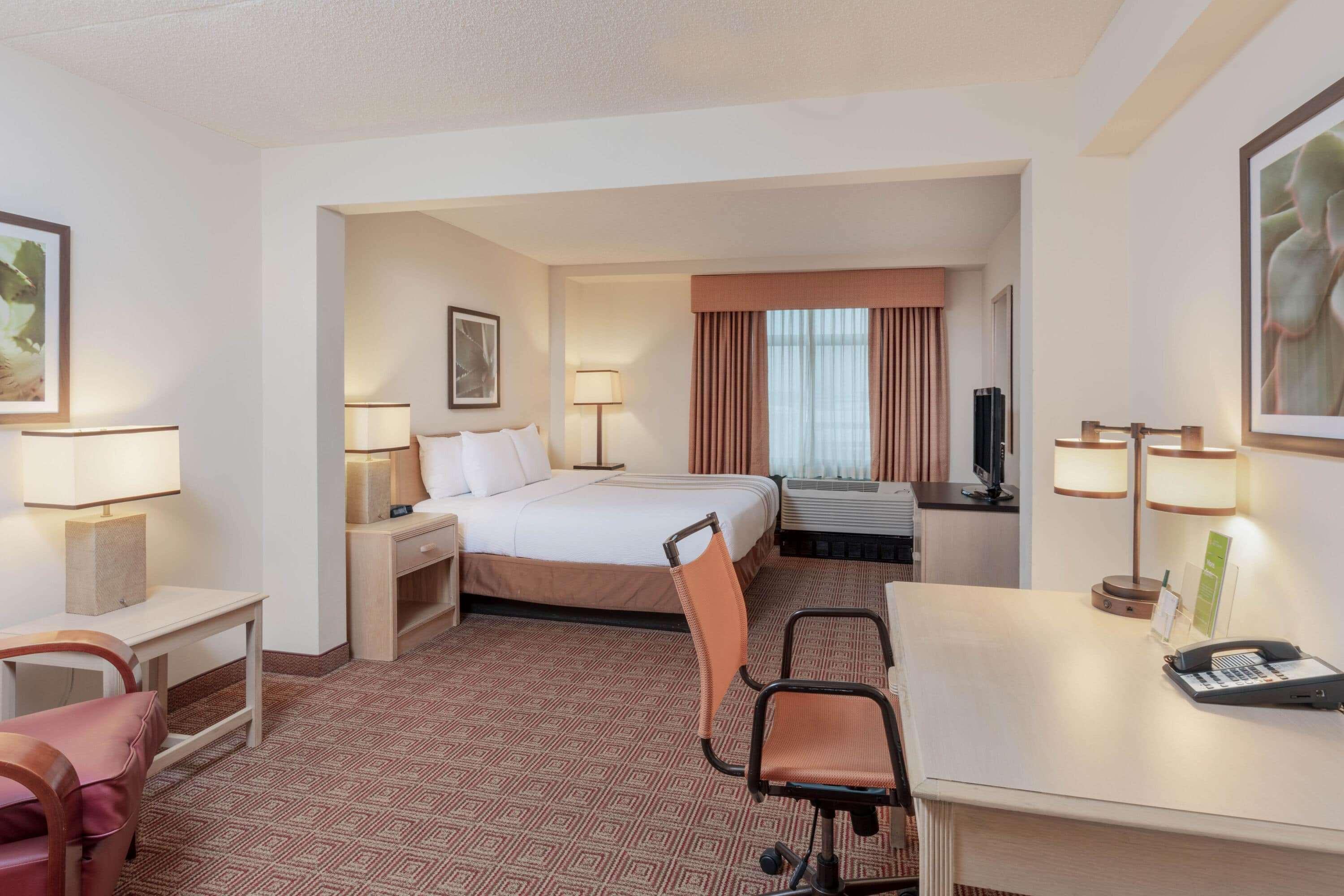 La Quinta By Wyndham Garden City Eksteriør billede
